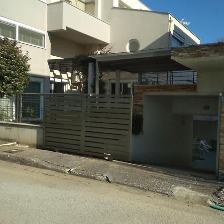 Ferienwohnung Trikala Alex House Exterior foto